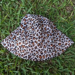 Cheetah print bucket hat